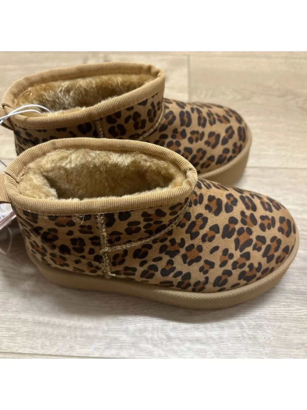 Olivia & Kate Girls Size 12 Girls Leopard Faux Fur Lined Boots. New No Box